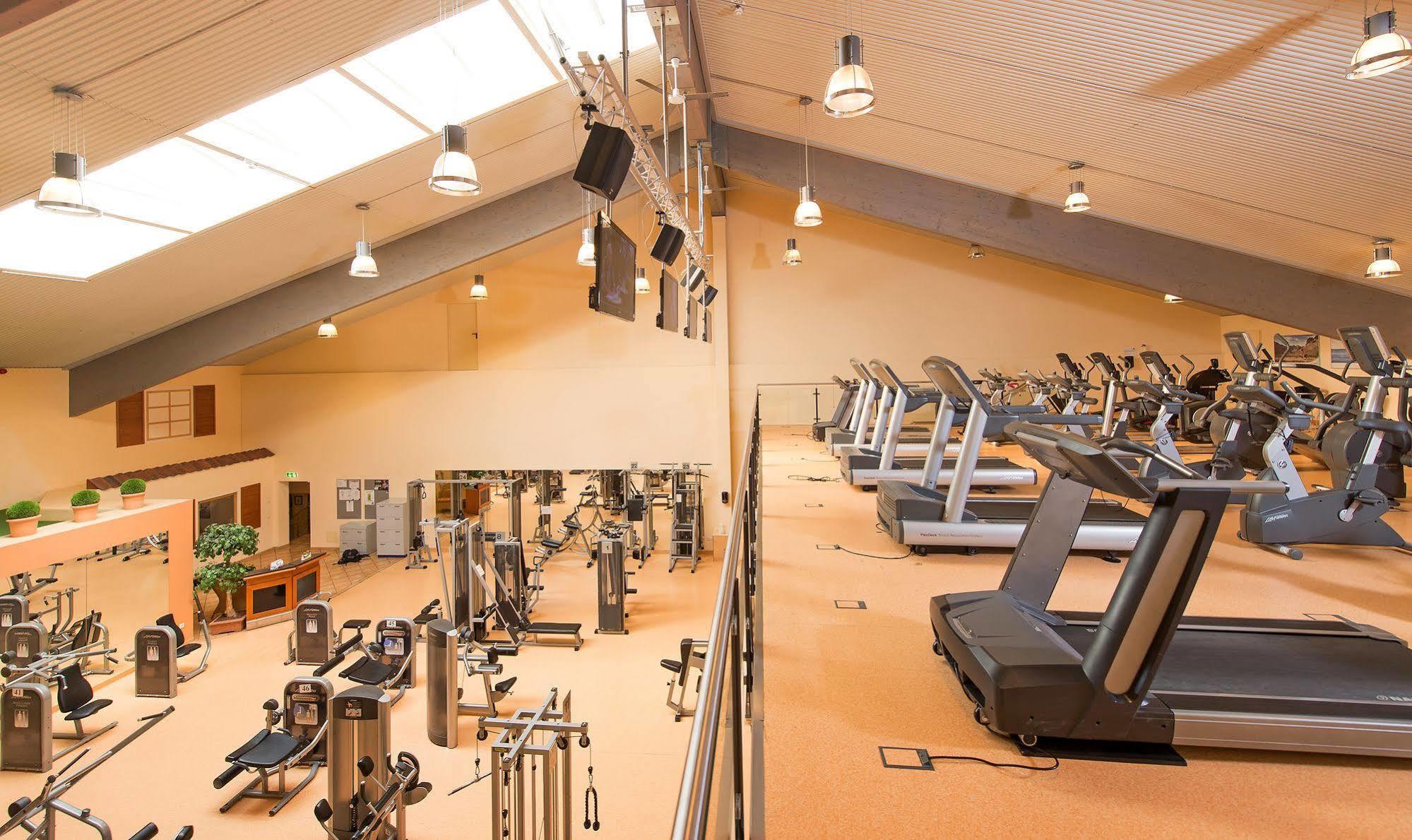 Maifeld Sport- Und Tagungshotel Werl Exterior photo